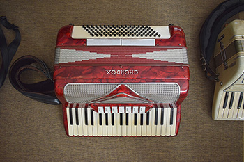 Accordion 02